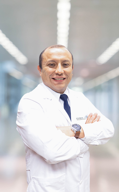 Dr. Mariano Cuentas Jara